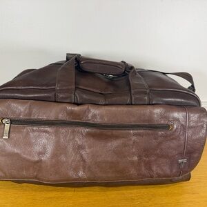 Tumi Model 6951 Canyon Leather Duffel Travel Bag Brown Excellent Condition